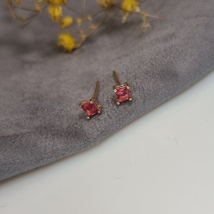 Серьги  гвоздики  "Xuping ML" ювелирная бижутерия с фианитом, покрытие: позолота, цвет камня: темно-розовый, 455092, арт. 847.434