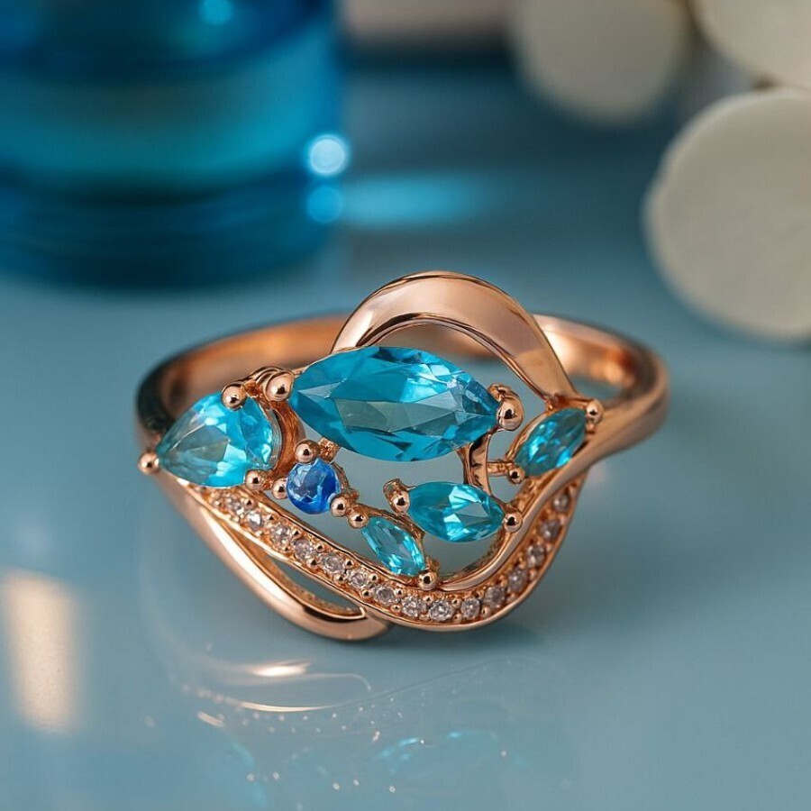 Кольцо 20 р, ювелирная бижутерия коллекция "Дубай", покрытие позолота, вставка: фианиты, цвет: голубой, арт.314.955-20